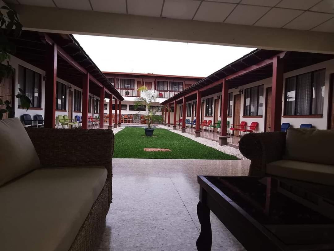 Hotel La Siesta Liberia Buitenkant foto