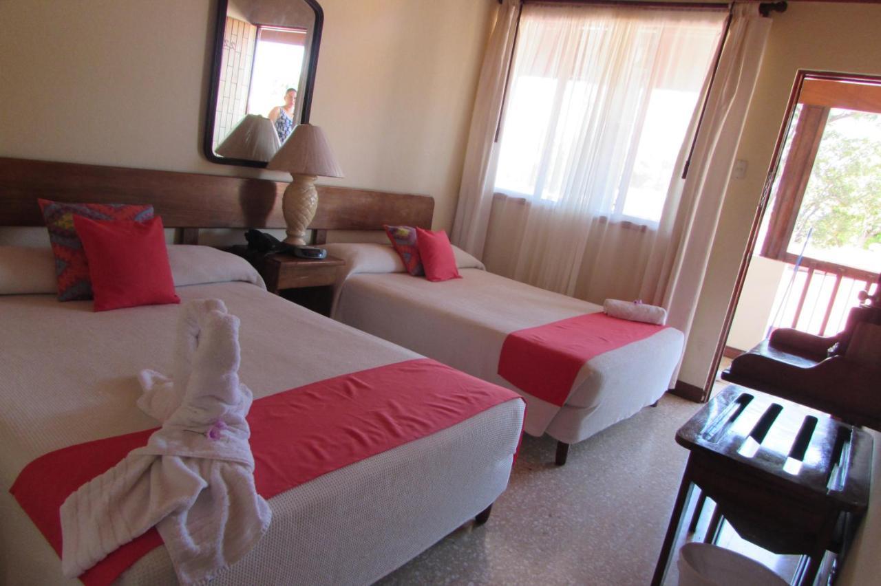 Hotel La Siesta Liberia Buitenkant foto